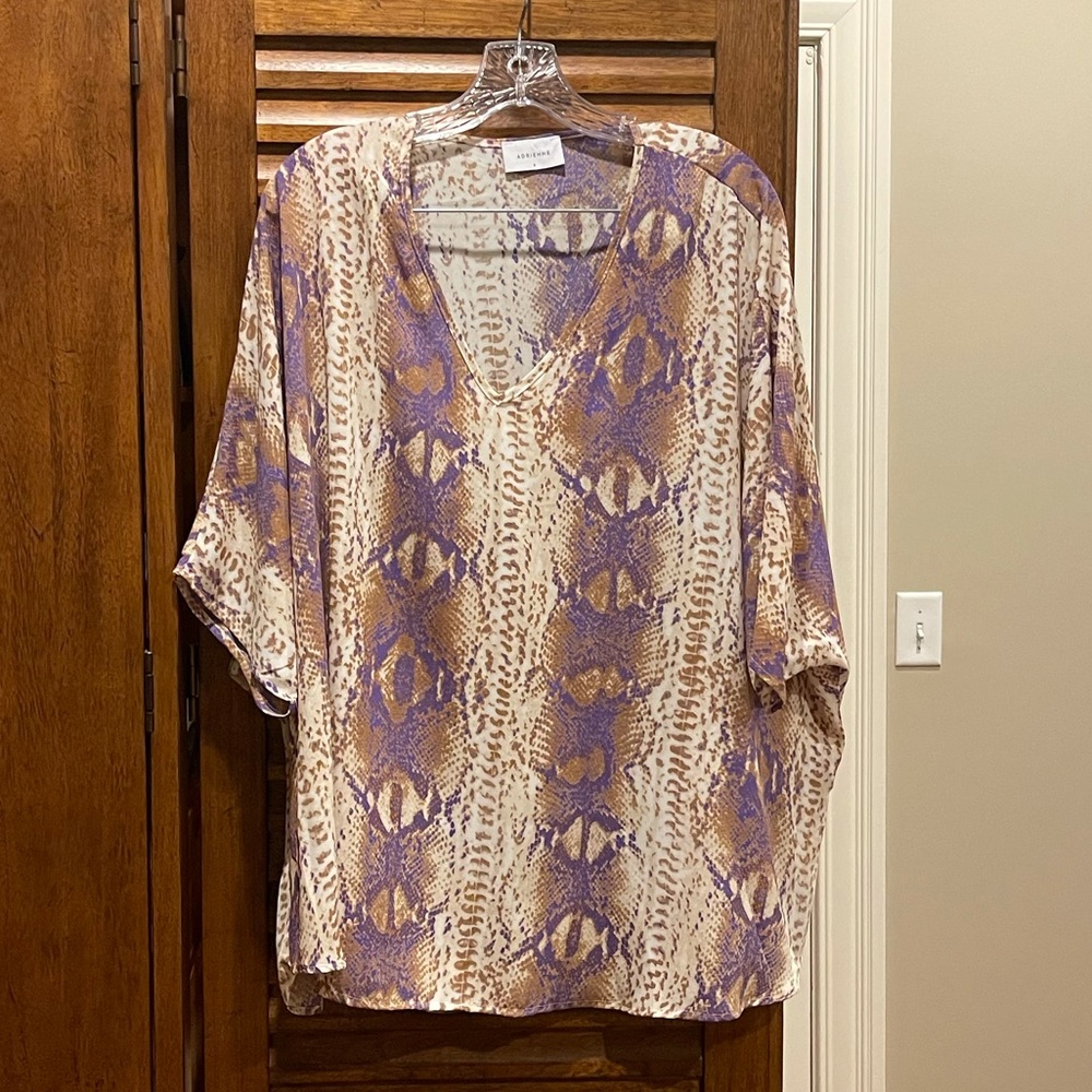 Adrienne Print V-neck Round Bottom Blouse